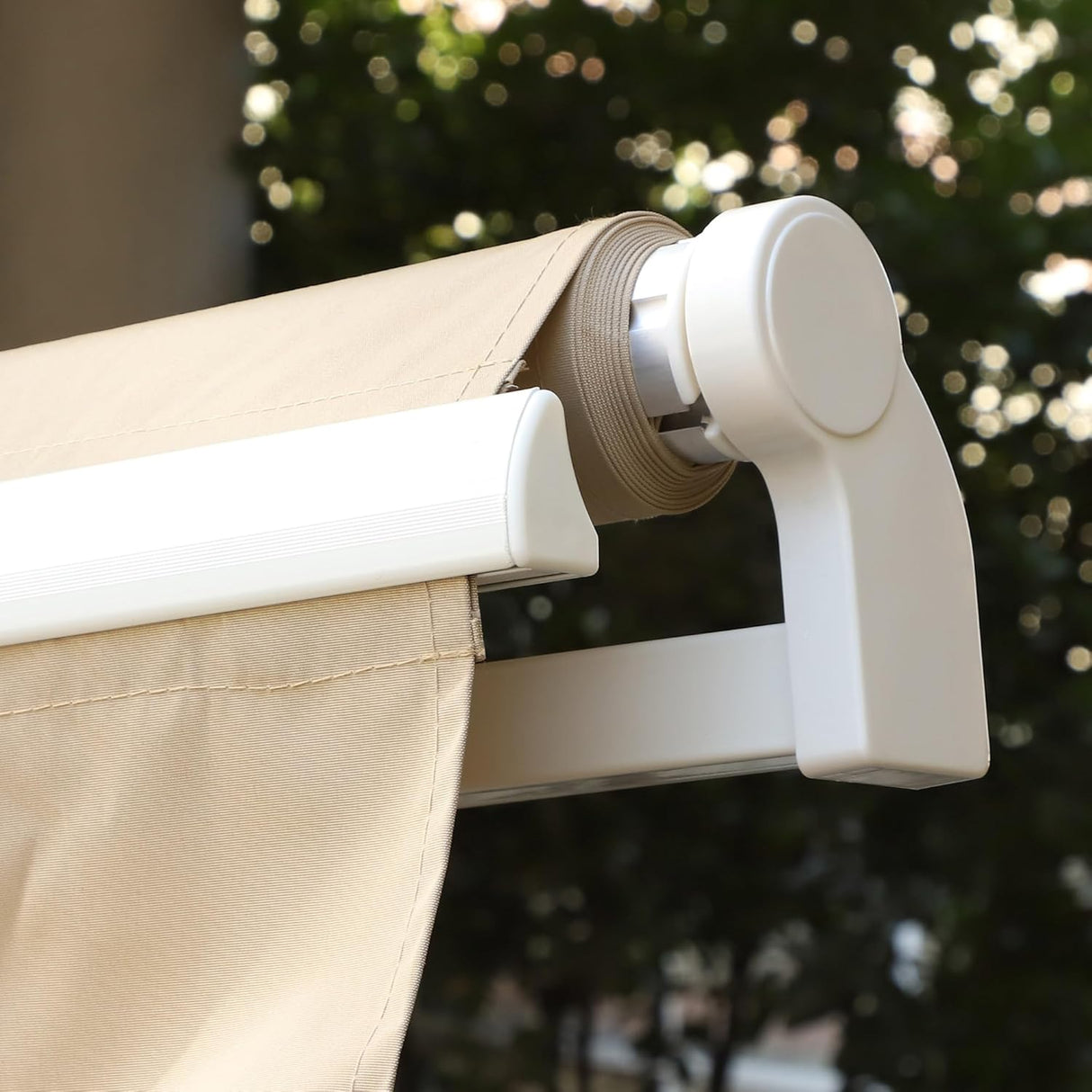 Retractable Awning Manual Crank, 2.5M x 2M, UV-Resistant Water-Repellent Canopy, Aluminum Frame for Balcony, Deck & Patio Use